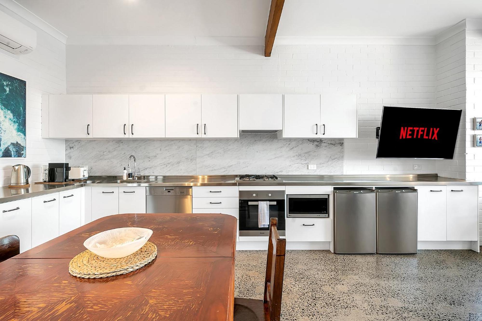 Upscale Cliffside Studio With Ocean Views North Bondi Sydney Exteriér fotografie