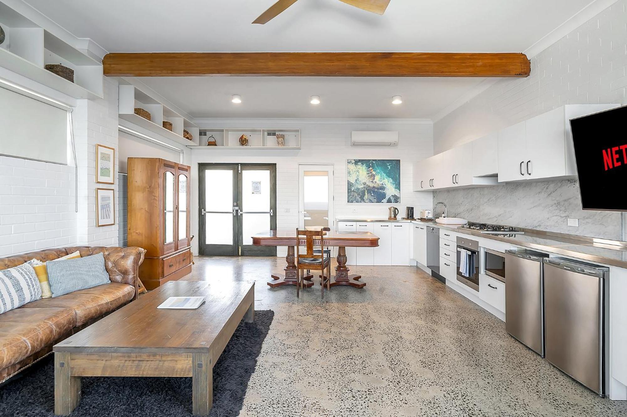 Upscale Cliffside Studio With Ocean Views North Bondi Sydney Exteriér fotografie