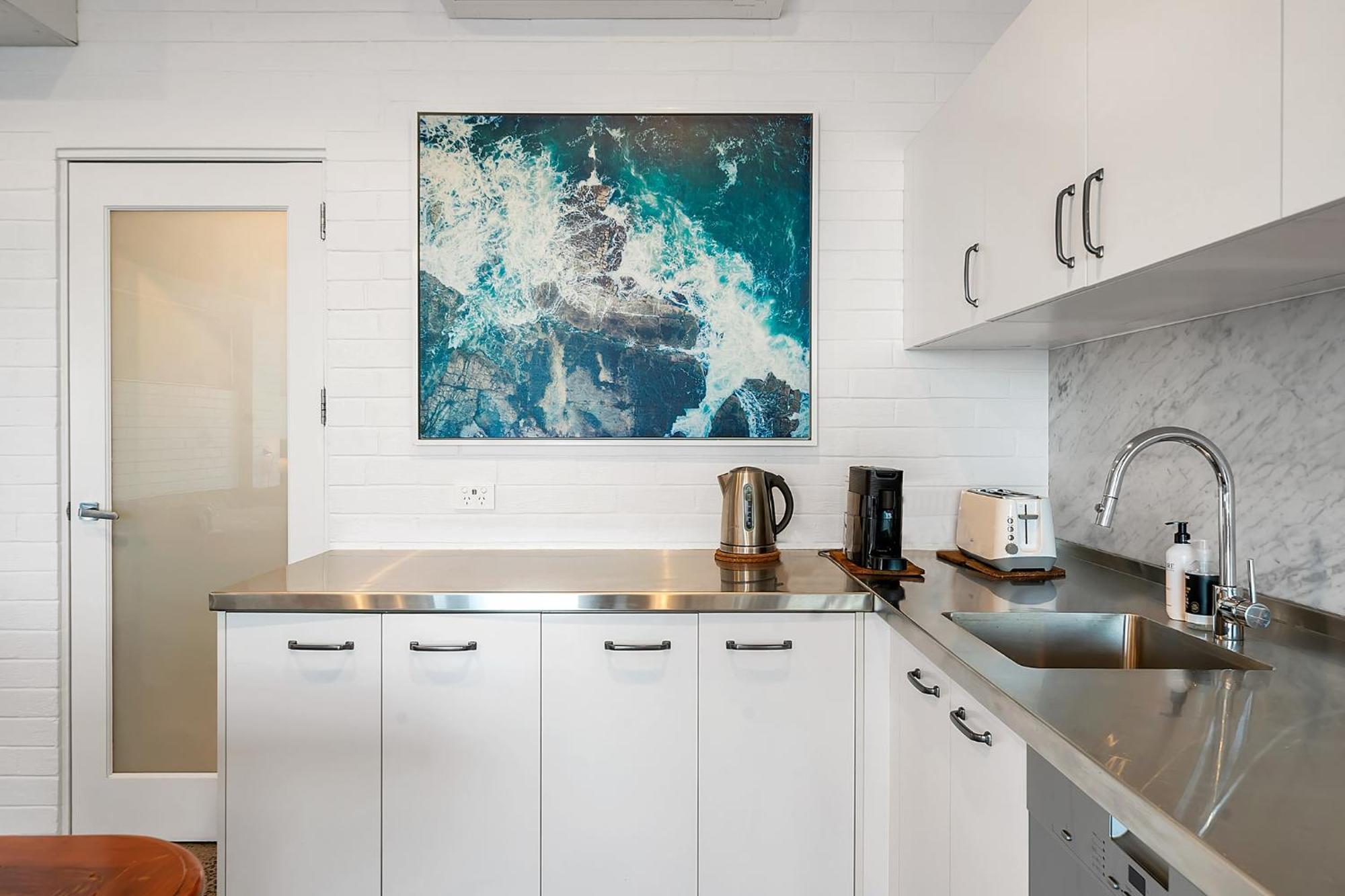 Upscale Cliffside Studio With Ocean Views North Bondi Sydney Exteriér fotografie