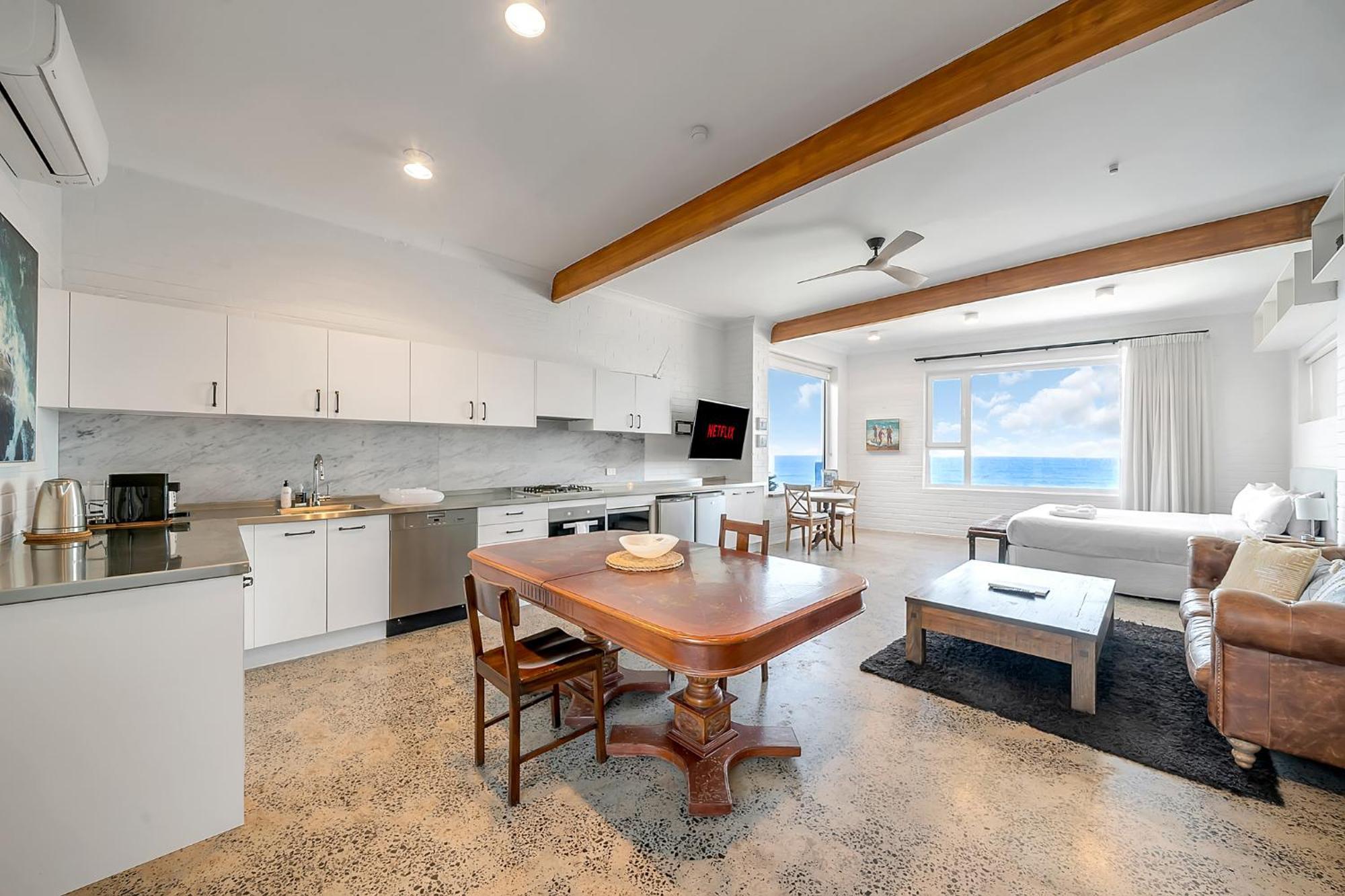 Upscale Cliffside Studio With Ocean Views North Bondi Sydney Exteriér fotografie
